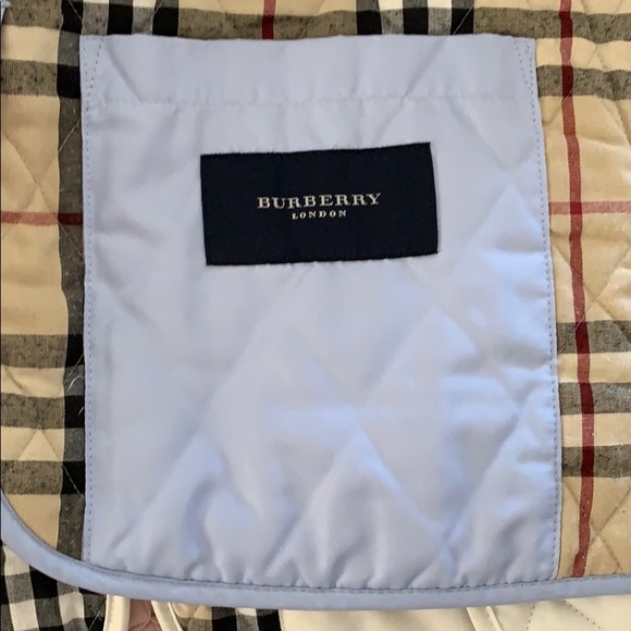 Burberry London quilted like New - Picture 4 of 8